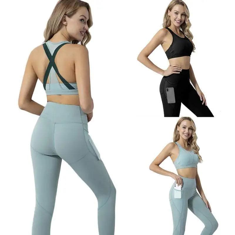 Ensemble de vêtements de sport pour femmes composé d’un soutien-gorge de sport et d’un legging taille haute avec poches.