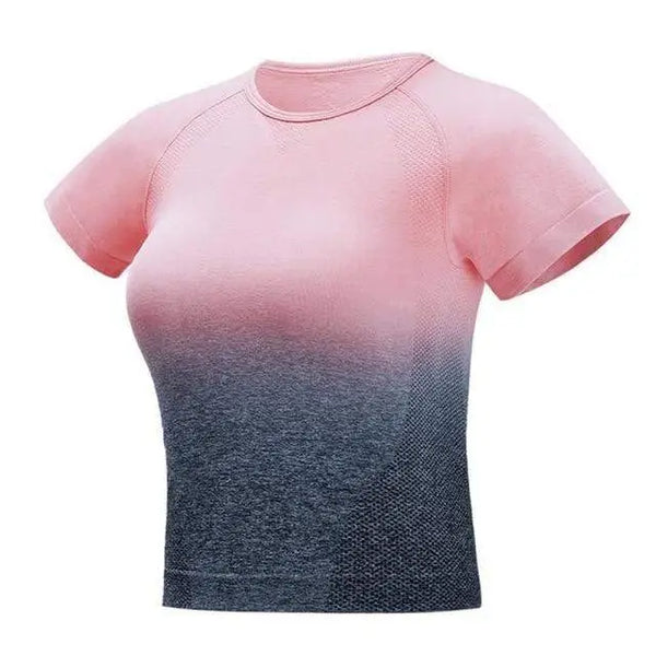 T-shirt à manches courtes rose et gris ombré, avec un effet de dégradé du clair au foncé.